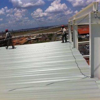 Reforma de telhado industrial